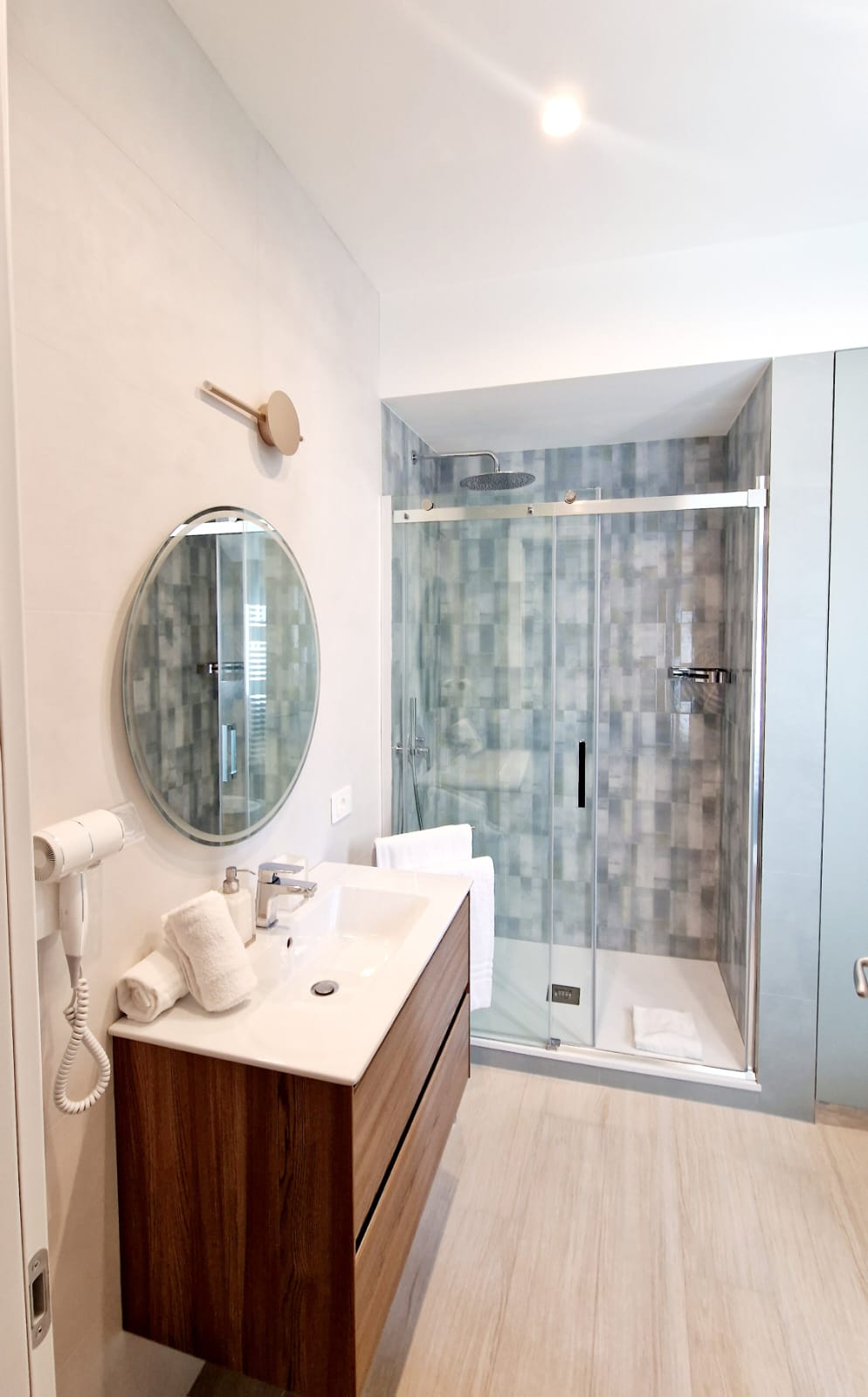 Bagno con doccia walk-in